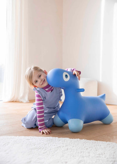 Quut Hoppi - A Bouncy Friend in Cosmic Blue