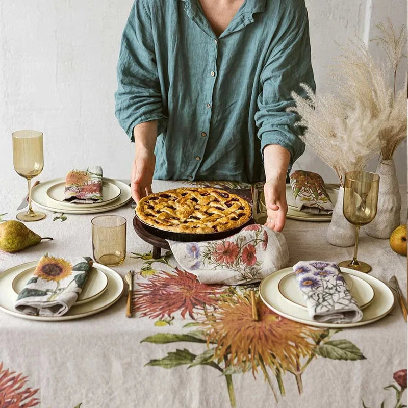 Linen Napkin Set with Country Flowers