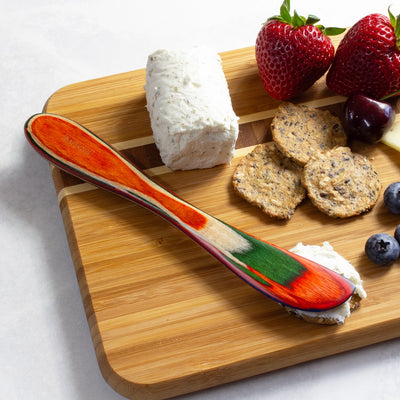 Spreading Knife in Rainbow