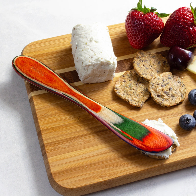 Spreading Knife in Rainbow