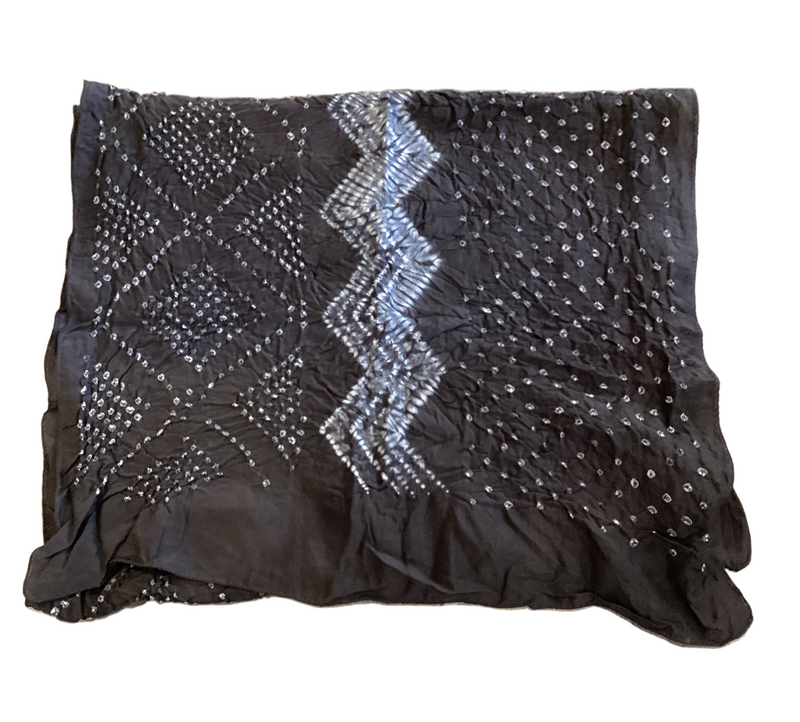 Black and White Patterend Stole