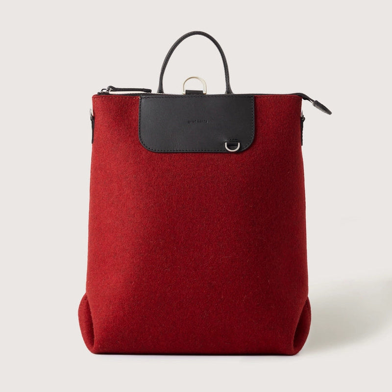 Bedford Merino Wool Backpack in Cherry Black