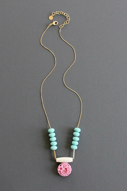 Vintage Pink Glass Pendant Necklace