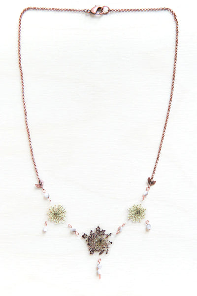 White & Purple Queen Anne’s Lace Flower Beaded Necklace