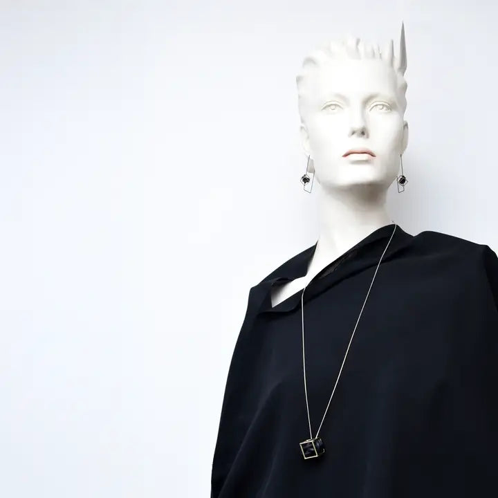 Veer Necklace, Gold Black