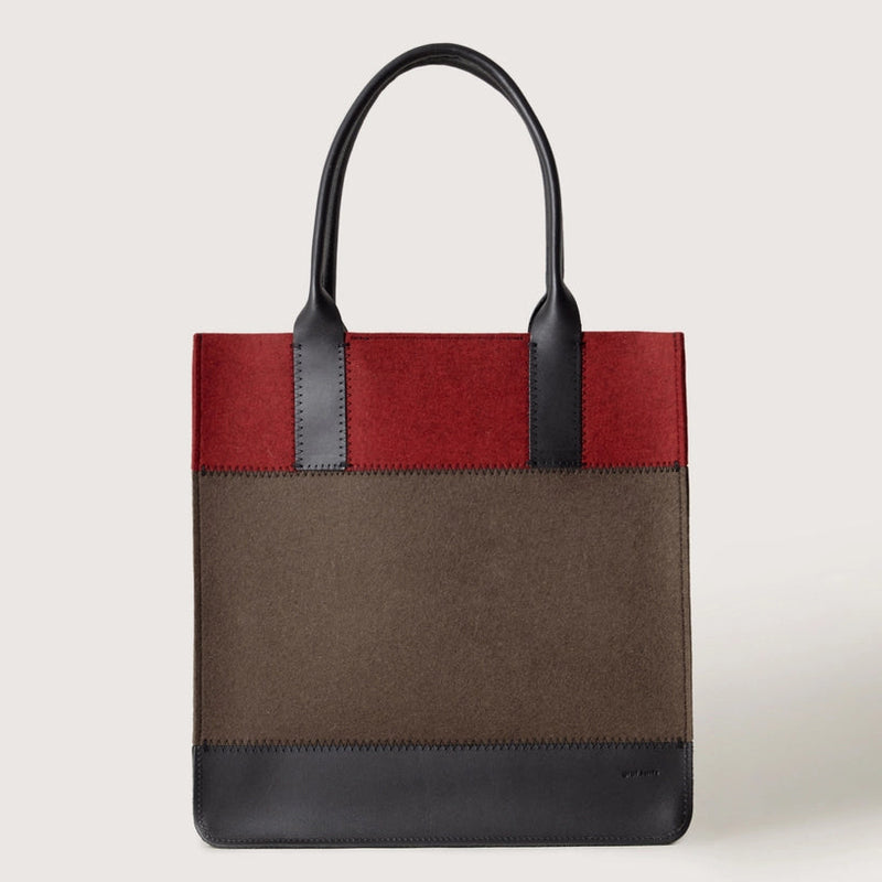 Jaunt Merino Wool Tote in Tobacco/Cherry Black