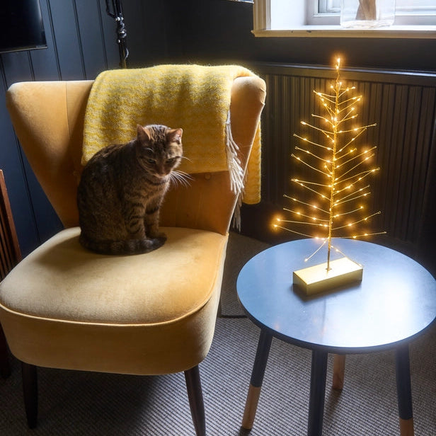 Festive Tree Light in Gold