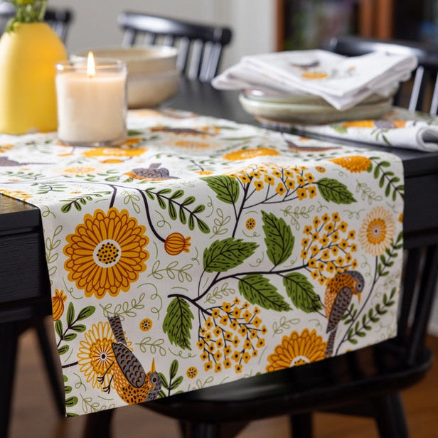 Mums & Robins Table Runner