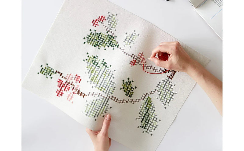 Holly Rectangle Placemats Kit