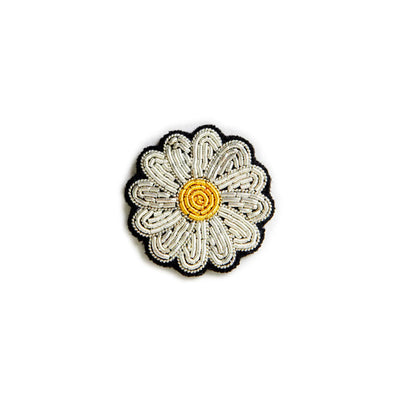 Embroidered Pin: Mini Daisy