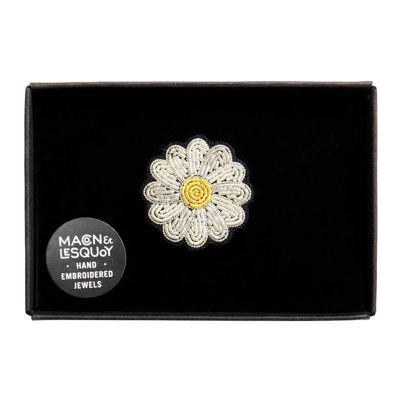 Embroidered Pin: Mini Daisy