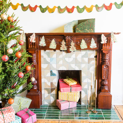 Christmas Hen Concertina Garland