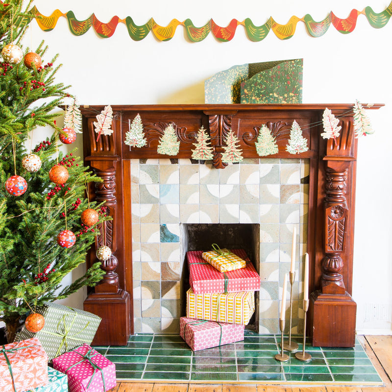 Christmas Hen Concertina Garland