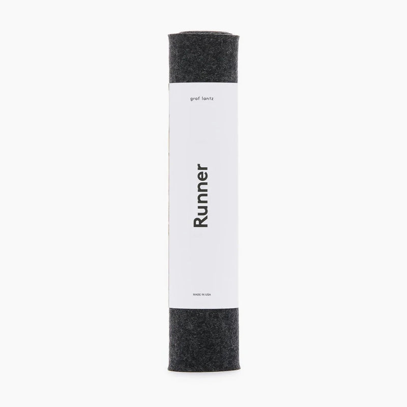 Graf Lantz, Table Runner