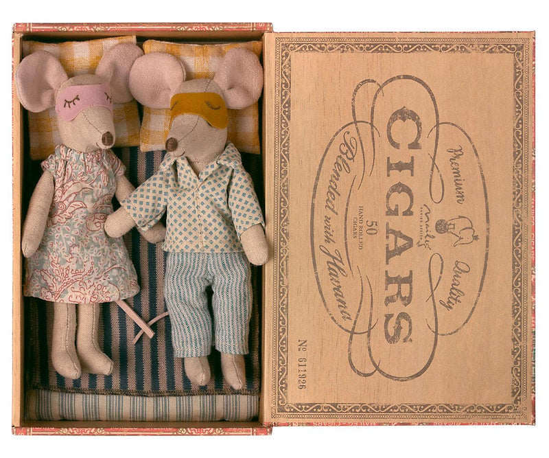 Maileg, Mum and Dad Mice in Cigar Box