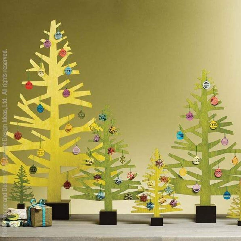 Alpine Tree Ornaments Set of 24 - Snowflakes