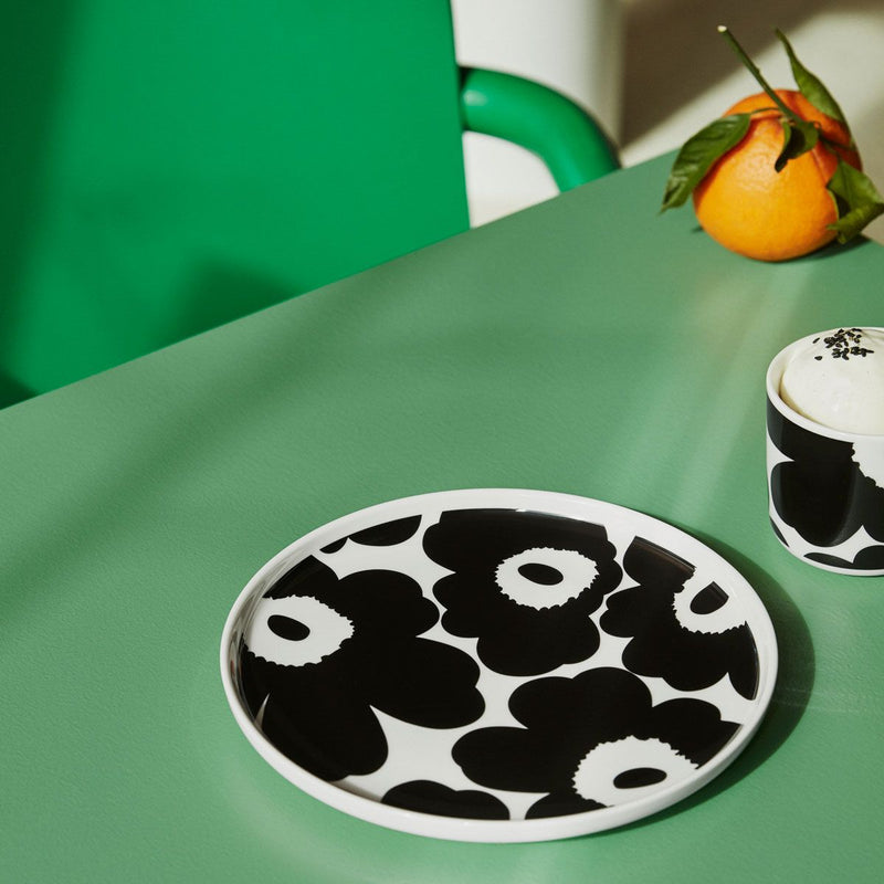 Marimekko, Unikko Plate in Black